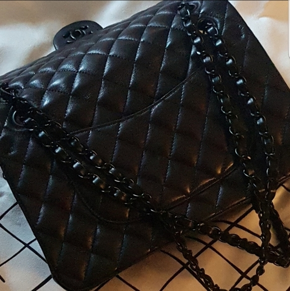 Beautiful Leather Bag - Picture 2 of 4